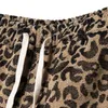 Modne szorty dla męskich krótkie szorty dla mężczyzn amerykańskie retro luźne spodnie harajuku styl hip-hop szorty koszykówki J240325