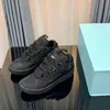 2024 Luxury Leather Curb Sneakers Designer Scarpe eleganti per uomo Donna Straordinaria Casual nero Bianco Avorio Pelle di vitello Nappa suola con plateau