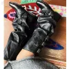 Stiefel Frauen plissierte Lederstiefel Schwarze Weichgürtel Knieschuhe Streifen sexy Mädchen flache braune Träger Frühling graue Sportschuhe