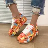 Zapatillas para caminar graffiti deportes de gran tamaño para mujeres zapatillas de tenis casual de tenis de suela gruesa