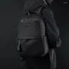 Ryggsäck nylonvattentäta män bärbar dator 15,6 tum lätt utomhus casual back pack svart