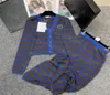Blau gestreifter Cardigan-Anzug, zweiteilige Kleider, V-Ausschnitt, langer Rock für Damen, atmungsaktives Strickoberteil, Kleid 5108580
