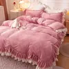 Ensembles de literie Lit en velours de corail en peluche Quatre pièces Double Flanelle Housse de couette Jupe de lait