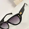 Cat Eye Sunglasses pour femmes Designer Mens Lunes Luxury Sun Verres Sunny Beach Sport Sun Shade Sungass 151