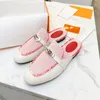 Verão feminino moda sandálias confortáveis elegantes chinelos doces designer neutro casa casual sapatos planos