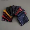 Fazzoletti Bandane Durag 2018 New Fashion Leader Stampa Dot Pocket Square Mens Wedding Party Hanky Mouchoir Homme Y240326