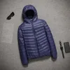 2023 Nuovo cappotto trapuntato ad ultralight con cappuccio per campeggi invernali caldi giù leggero puffer leggero giù giacche da uomo primaverili m2xx#