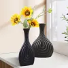 Vases Nordique noir Vase en céramique Simple créatif porcelaine mat Design à la main Art décoration salon modèle chambre Vase ornement