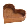 Assiettes de coeur conception en bois servant plat en forme de coeur plateau de collation en bois ensemble pour table à manger multi-usage empilable