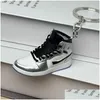 Party Favor Designer Sneakers Blak Butain Buty urodzinowe Buty kluczowe Biegły Kluczowe Kliny Basketball 13 Colour