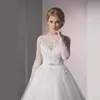 Robe de mariée sexy pour femmes, robe longue en dentelle blanche, col en V profond, longue maille, ligne A, robes plissées, robes de mariée romantiques en tulle, robes de réception de mariée vintage de jardin de campagne