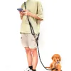 リーシュは多機能クロスボディペットリーシュ犬ウォーキングランニングトレーニングハーネスをリードして肩をかけ、無料のダブルヘッドロープをリードします