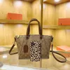 the Store Exports Designer Bags Wholesale Old Flower Tote Bag Womens 2024 New Large Capacity Handbag Fashion Versatile One Shoulder Crossbody