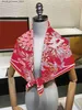 Foulards 90cm Nouveau Hot Fox Imprimer Twill Soie Écharpe Châle Carré Femmes Hijab Bandana Foulard Foulard Tête Sjaal Crème Solaire Foulards Q240326