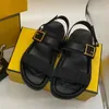 Designer pantoffels sandalen luxe platte schoenen sexy leren platte schoenen Dames casual en modieuze pantoffels verstelbare strandslippers met gouden gesp