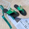 Fashion Luxury Slippers Womens Mens Designer Mandin Sandale Mo Schino Chaussures décontractées Slide Planche Place Flip Flip Flops Sliders Mule Cuir d'été Sandale ensoleillée avec boîte