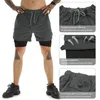 Gym Training 2 In 1 Compression shorts voor mannen Summer Athletic Performance met handdoekluszakken rekbare snel droge 240322