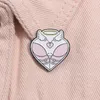 Épingles en émail rester bizarres, Patch de blessure en forme de cœur rose pour sac à dos, broche ailes d'ange personnalisées, Badges de revers, bijoux cadeau pour enfants amis