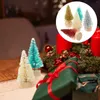 Bahçe Dekorasyonları 60 PCS Mini Noel Ağacı Ahşap taban ile yapay dekor