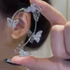 Ohr-Manschette Ohr-Manschette Versilberter Metall-Schmetterlings-Ohrclip für Damen, nicht perforiert, funkelnder Zirkon-Ohr-Manschettenclip, Hochzeitsschmuck, Ohrringe Y240326