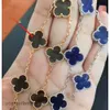 Van Jewelrys Cleef Four Leaf Clover Bracciale rigido vanly Clefly High Edition Four Leaf Grass Five Flower placcato 18K True V Oro sbiadito Peter Stone Argento brillante Ston