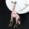 Broches girafe en émail pour femmes, broche Animal mignon, bijoux à la mode, couleur cadeau, Broches exquises pour enfants