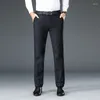 بنطلون الرجال 2024 الربيع غير الرسمي للأزياء العالية مرونة قطنية عالية الجودة سراويل مستقيمة الذكور العلامة التجارية