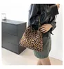 36% de descuento en bolso de diseñador 2024 Bolsos Bolsos Hombro con cadena de leopardo para mujer Nicho con cordón Textura de alta gama Crossbody