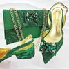 Klädskor som säljer italienska strass sandal damer och väska set mode eleganta höga klackar för bröllopsfest