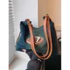 Handbag Designer 50% Discount Popular Brand Unisexe Sacs sac à dos Femme Nouvelle chaîne de mode grande capacité Fenque Sac à bandoulière