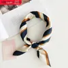 Écharrés Hair Scarf Tie Animal Imprimé Satin de luxe Small / Square / Silk / Neck / Ring / Scarf Winter Bandband Band Fode Womens Fashion 2020 Q240326