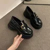 Elbise Ayakkabı Kalın Solmuş Loafers Kadınlar 2024 İngiliz Tarzı Siyah Slip-On Çok yönlü yükselen su geçirmez kadınlar için gündelik