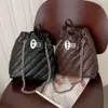 Le créateur de sacs à bandoulière vend des sacs de marque chauds seau New Chain à la mode haut de gamme