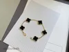 Van Jewelrys Cleef Four Leaf Clover Bracelet luxury vanly Clefly Designer for men Women Trendy fashion Elegant String of Beads Party Diamond Jewelry