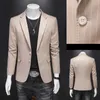 Herrenanzüge Hochwertiges vertikales Muster Temperament Anzugjacke Männer Slim Fit Business Freizeit Blazer Frühling Herbst Männlich Große Größe Outwear