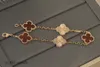 Van Jewelrys Cleef Klavertje Vier Armband Merk Liefde Ontwerper Zilver Rose Goud Spiraal Paar Klassiek Diamanten Sieraden Cadeau met Doos