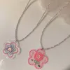 Collane con ciondolo Collana di perline bohémien Fiore acrilico estivo Gioielli da spiaggia alle Hawaii adatti per donne e ragazze