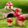 Trädgårdsdekorationer små svamp mini skrivbord prydnad dekor micro landskap trä falsk växt för dekoration