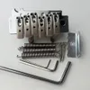 Licensierad knivkant Typ 2 Back Point Double Swing Electric Guitar Tremolo Bridge för Strat Guitars Wov10 Chrome Silve