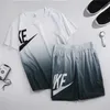 Новый спортивный комплект из двух предметов с короткими рукавами и градиентными повседневными брюками Корейские шорты Футболка камуфляжная, дышащая и классная