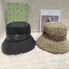 Klassisk hink hatt för kvinnor mode rese mössor designer breda grim hattar mäns cap 2 färger