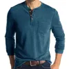 Herren-T-Shirts mit Henley-Kragen, langärmelig, solides, lässiges Oberteil, einreihiges Taschen-T-Shirt, weiches, bequemes Hemd für den Herbst 240318