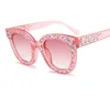 2018 överdimensionerad rosa kristall utsmyckade solglasögon män kvinnor retro vintage stora fyrkantiga ram solglasögon nyanser uv400 l624731203