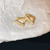 スタッドイヤリング2024 EST高品質のゴールドカラー幾何学銅女性耳スタッドシンプルビンテージドロップジュエリー