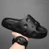 Chinelos outono-primavera sandálias antiderrapantes homens verão para 2024 sapatos tênis luxo esporte novidades originais
