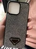 Capa de casos de telefone com diamantes flash de tela cheia para iPhone 15 14 13pro 13promax 12 12pro 12promax 11 Designer de luxo Triângulo Diamond Phone Case Protector