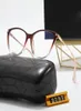 Fashion Womans Round Sonnenbrille Rahmen Retro Cat Eye Transparent Weiß mit Goldkette Designer Trend Rezept Brille Optical 5169754