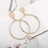 Hoop Huggie Geometrische grote ronde oorbellen geschikt voor vrouwen eenvoudig en modieus goud zilver Blinks accessoires feestsieraden vriendin cadeaus 240326