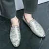 Mode Männer Nieten Kleid Schuhe England Stil Glitter Patent Leder Schuhe Männer Business Lace-up Sozialen Formale Schuhe Für mann 1H3