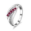 Pierścienie zespołowe Szybka wysyłka Autentyczna 925 Sterling Srebrna Pierścień Women Super Piękna damska biżuteria mody jasny kryształowy pierścień J240326